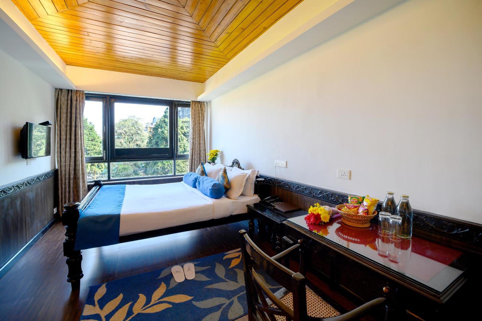Sinclairs Darjeeling Hotel Darjeeling  Exterior photo